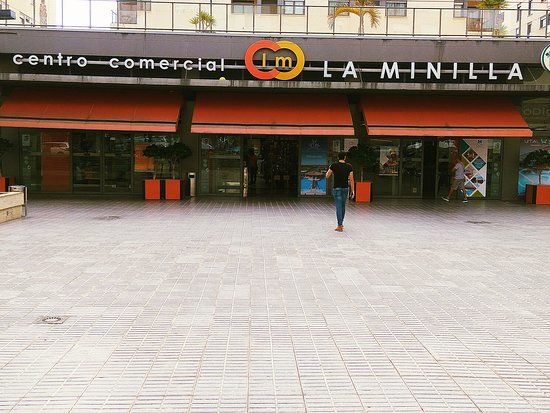 Centro Comercial La Minilla