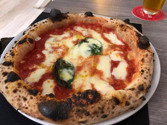 Napoli in bocca Pizzeria Friggitoria