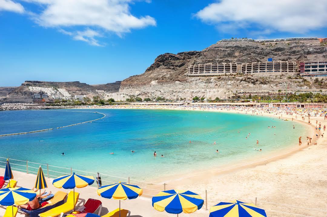 la Playa de Amadores