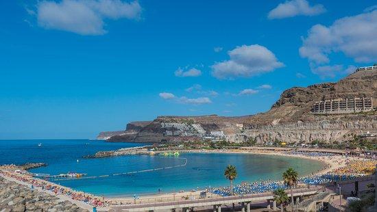 la playa de Amadores
